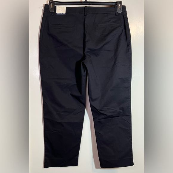 Talbots NWT Stretch Twill Crop Pants Women’s Size 14 Black - Picture 9 of 10